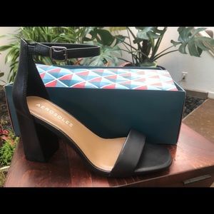Aerodoles Ankle Strap Block Heel Sandals